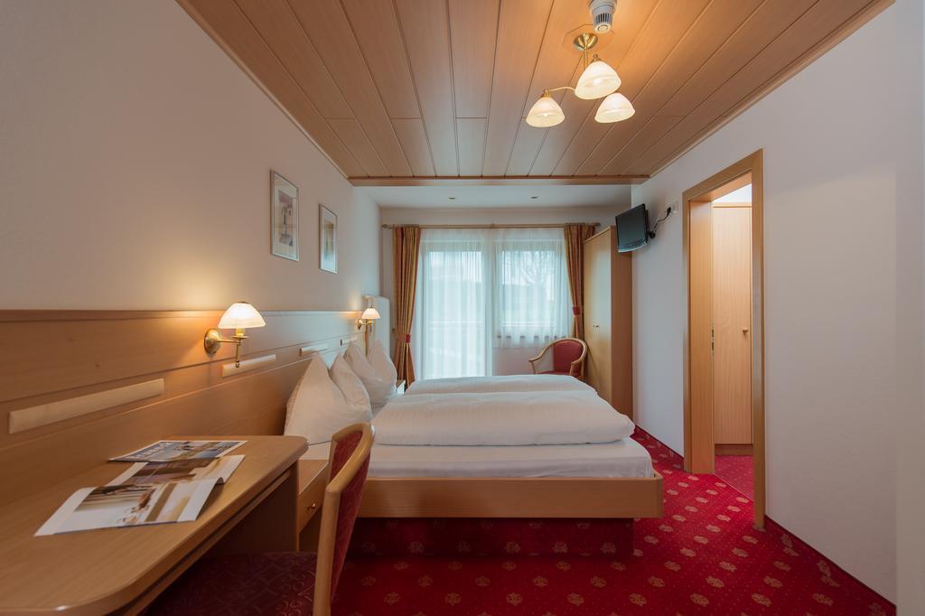 ברוניקו Hotel Garni Hochgruber חדר תמונה
